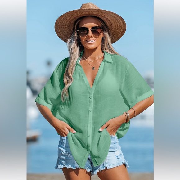 Cupshe Mint Green Button-Down Shirt. Buttoned V-Neck Cover-Up Shirt - Picture 3 of 3